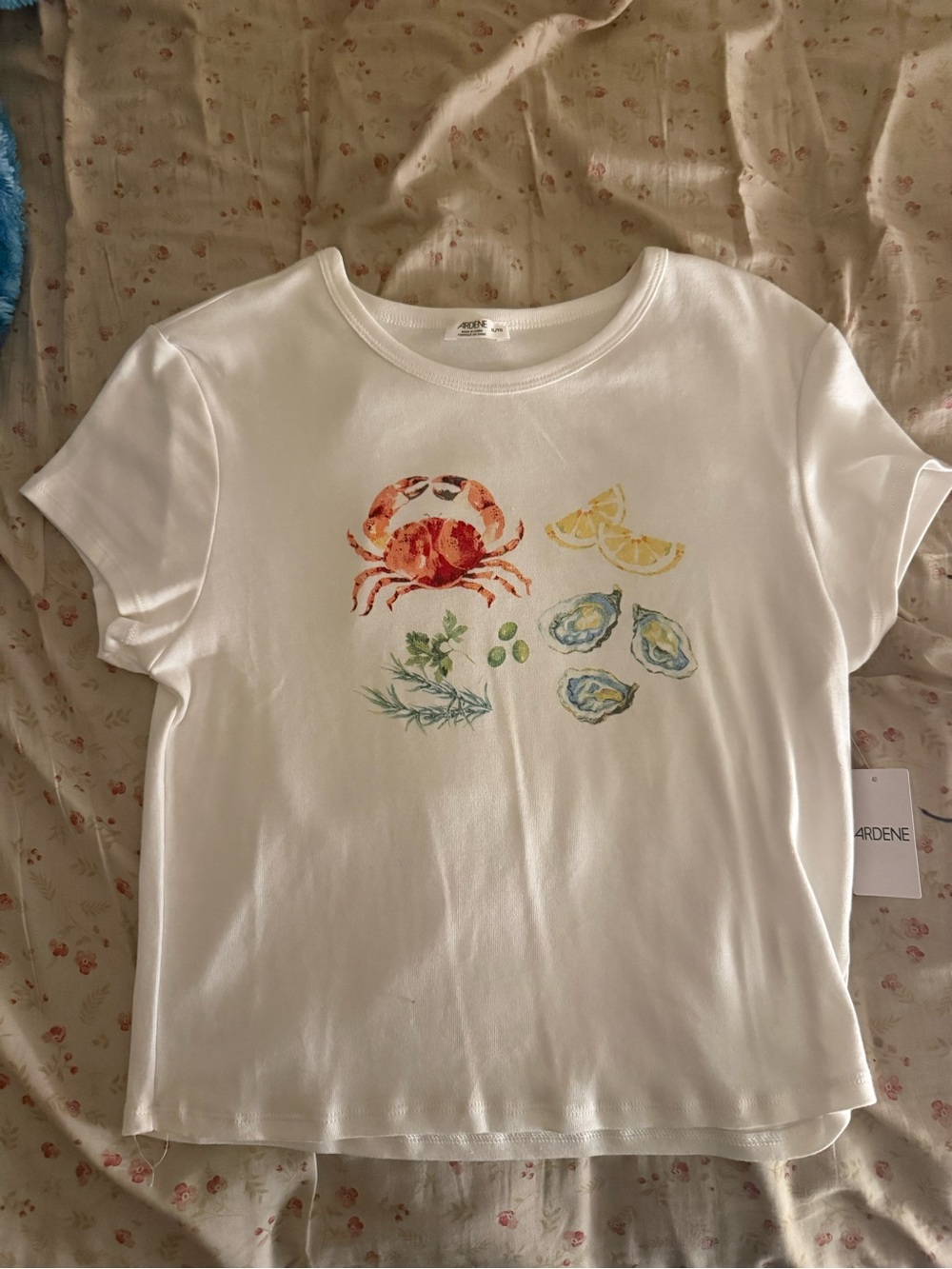 ARDENE White Short Sleeve Tee with Crab & Oyster Graphic